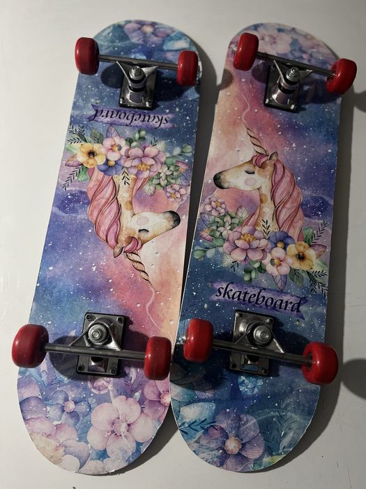 Skateboard folosit doar in casa