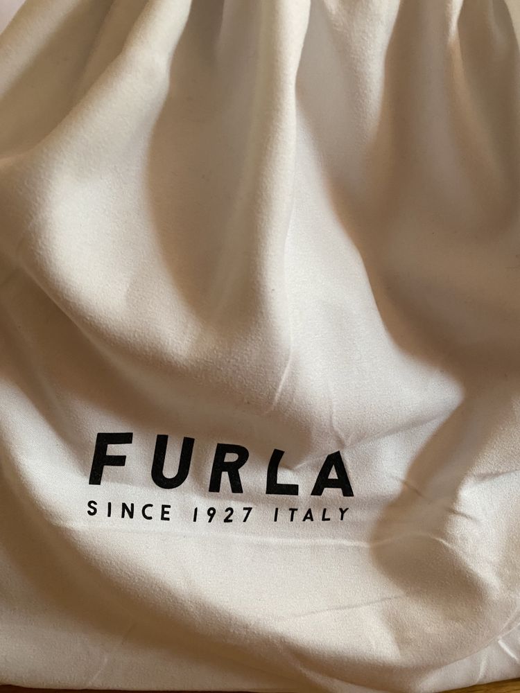 Furla бордо, Фурла