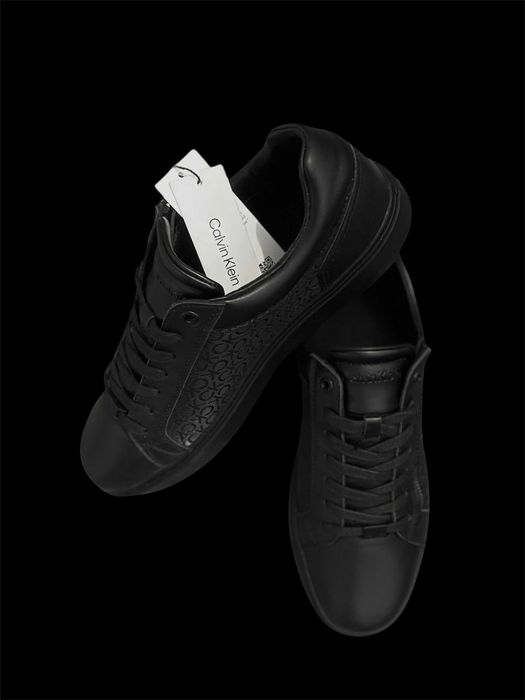 Calvin Klein Low top Lace up/w zip