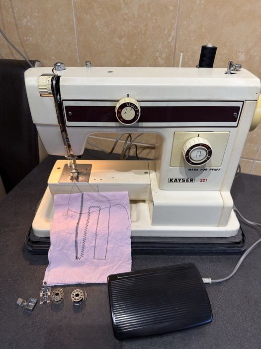 Masina de cusut cu diverse programe de lucru PFAFF Kayser Germania