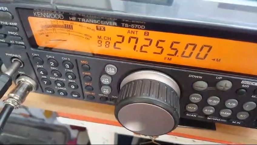 Statie radio emisie receptie Kenwood TS-570