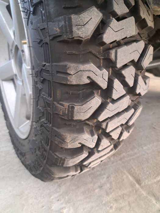 Комплект шин на ниву новые продам или меняю на кама флйм