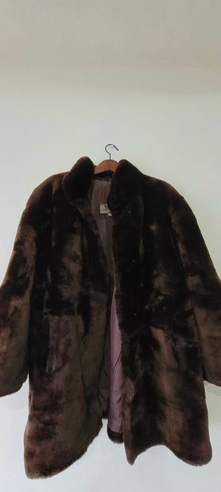 Haină de blană naturală, fabricată în România