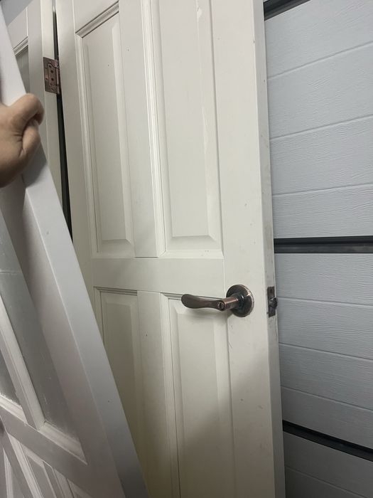 Продается межкомнатные двери