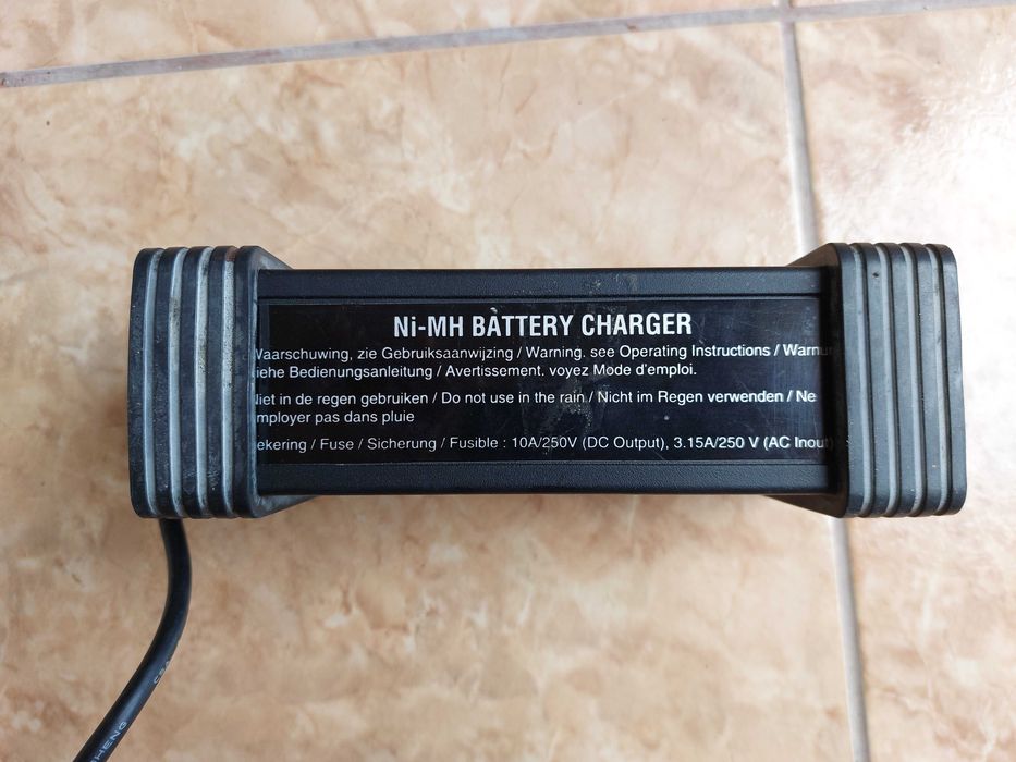 Incarcator carut handicap defect pentru electronisti