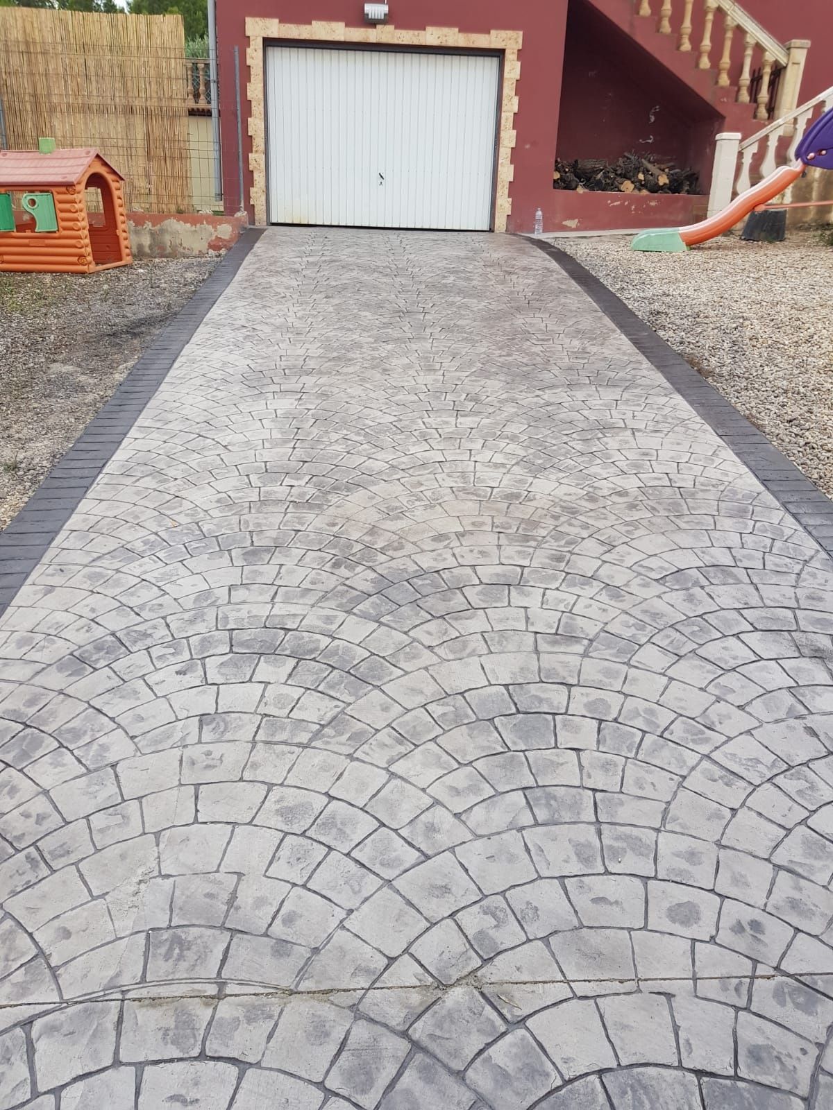Beton Amprentat/Vertical