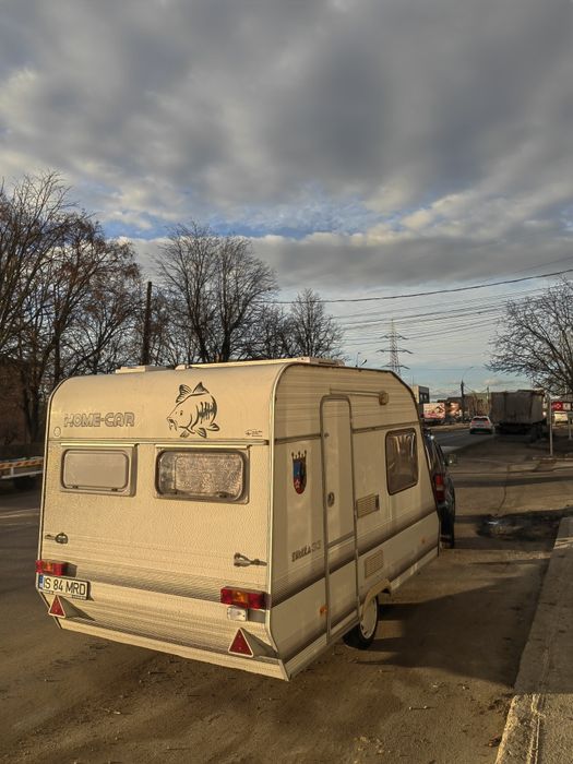 Bijuterie rulota Home Car 330  mica de trei persoane 2 corturi