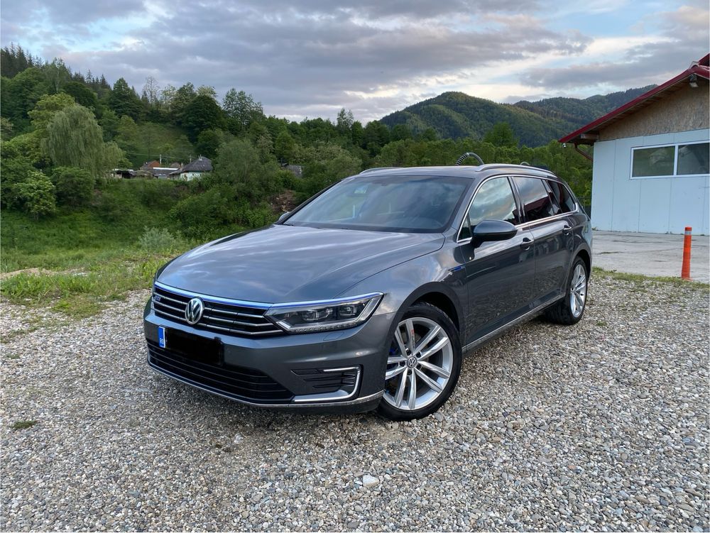 ‼️Vw Passat GTE Plug-in Hybrid/ 218Cp/ Cockpit Display/ Panoramic‼️