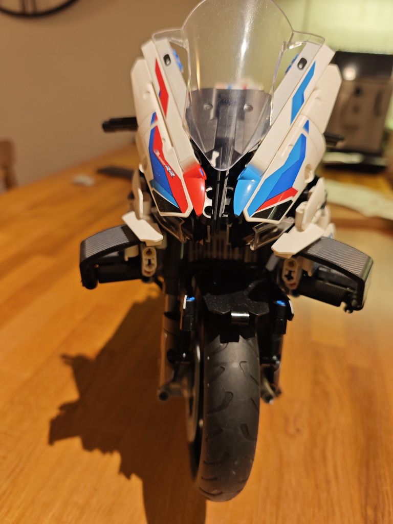 LEGO Technic 42130  BMW M 1000 RR
