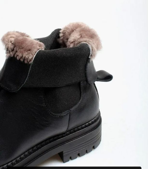 Продам зимние женские сапоги "челси"