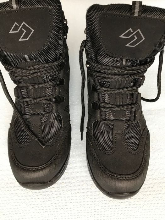 Туристичеки обувки Lc waikiki