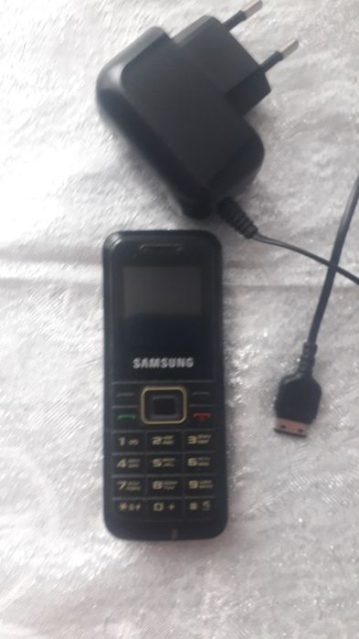 Сотовый телефон кнопочный