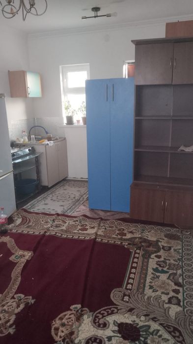 1 комнат времянка студентерге 50мынга (ком услуги ишинде) барлык ыдыс