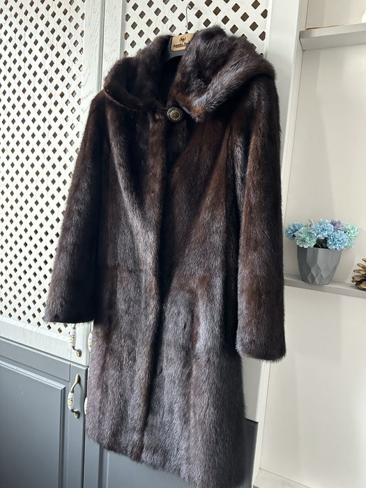 Норковая шуба с капюшоном