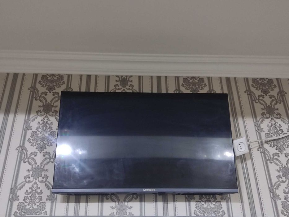 Смарт телевизор  сатылади