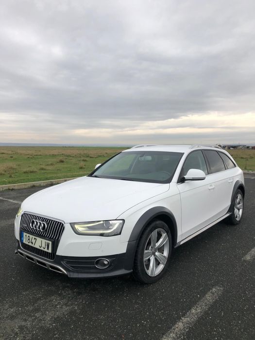 Audi A4 Allroad 2015