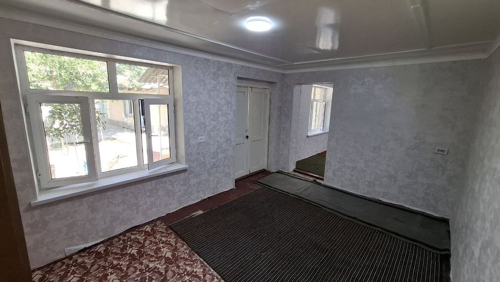 Bodomzorda uy sotiladi 5.63