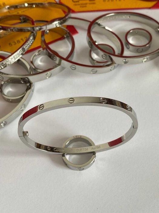 Brățara model slim Cartier LOVE 17 White Gold 750