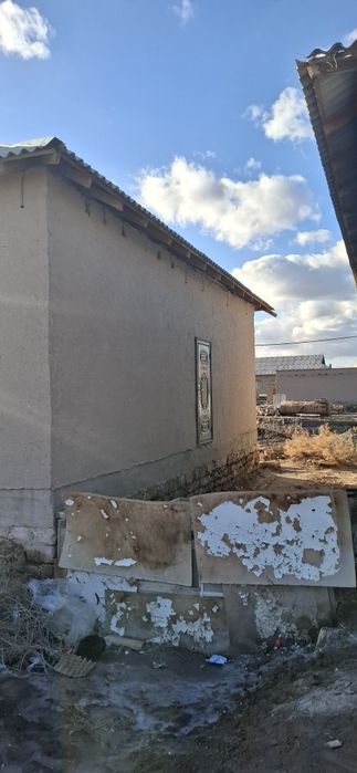 50 Katejde shala pitken uy satiladi