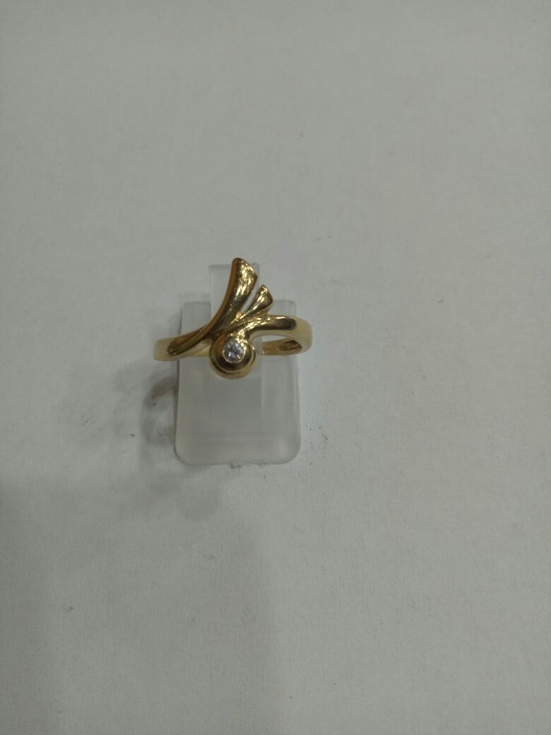 Vind inel din aur 14kt cu diamant 0.10ct