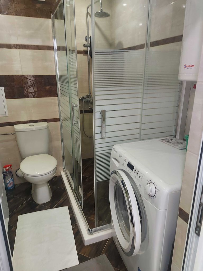 Дава се под наем Тристаен апартамент в Плевен, Дружба 3 - 100 кв.м за 459 € - Снимка #7
