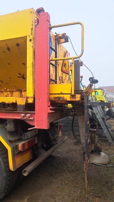 Scania R470 8x4 camion basculabil