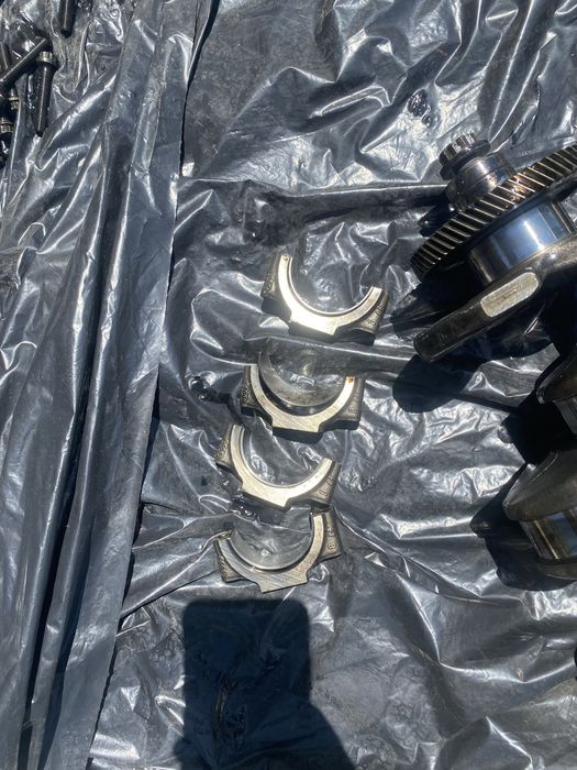 Колянов вал и бутала за Audi A4, A6, Q5 2.0tdi 177к.с