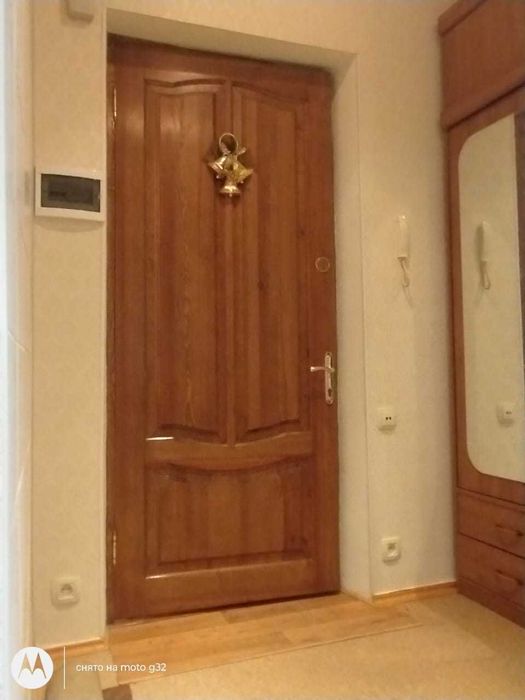 Продам трехкомнатную квартиру 70 кв.м 3/3 в районе Филармонии