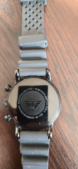 Часовник Emporio Armani