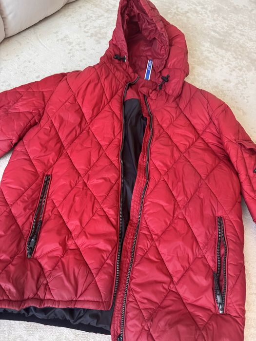 Преходно яке на Replay