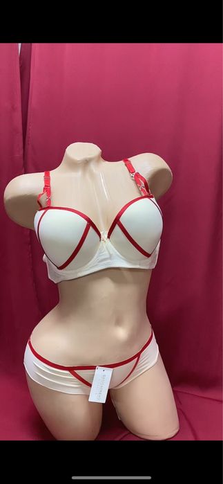 Новый комплект нижнего белья Delicate SR