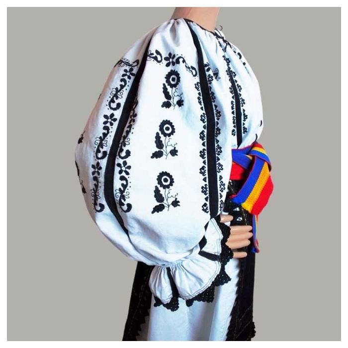 Costum popular vechi autentic, port popular din Sibiu M-L
