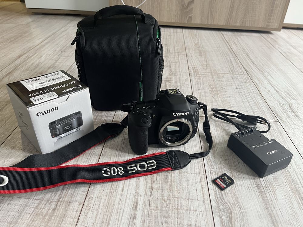 Фотоапарат Canon EOS 80D