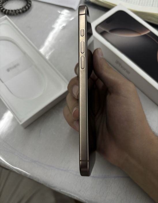 Iphone 16 pro max LLA Sotiladi  varinatga nasiya savdoga beriladi
