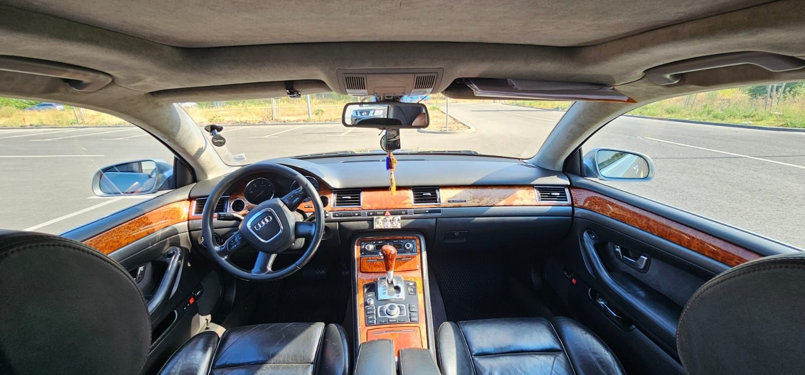 Продавам Audi A8