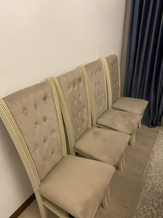 стулья в хорошем состояние