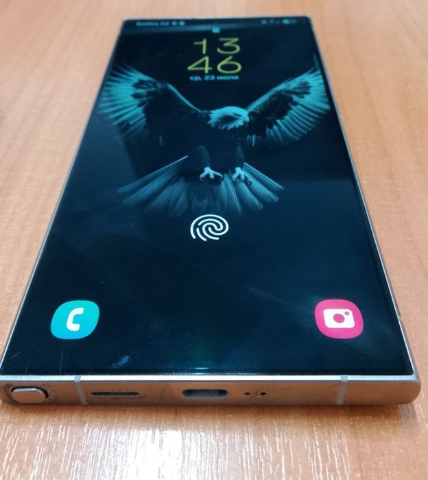 Смартфон Samsung Galaxy S24 Ultra 5G 12 ГБ/256 с наушниками