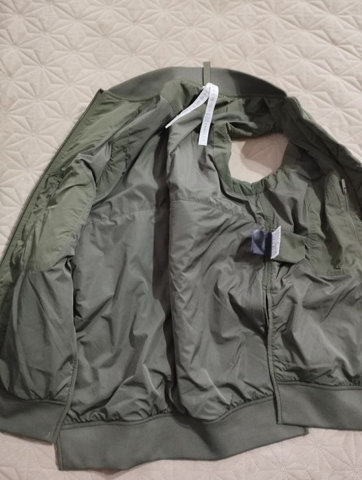 Vesta dama Lululemon primaloft polyester măr 2