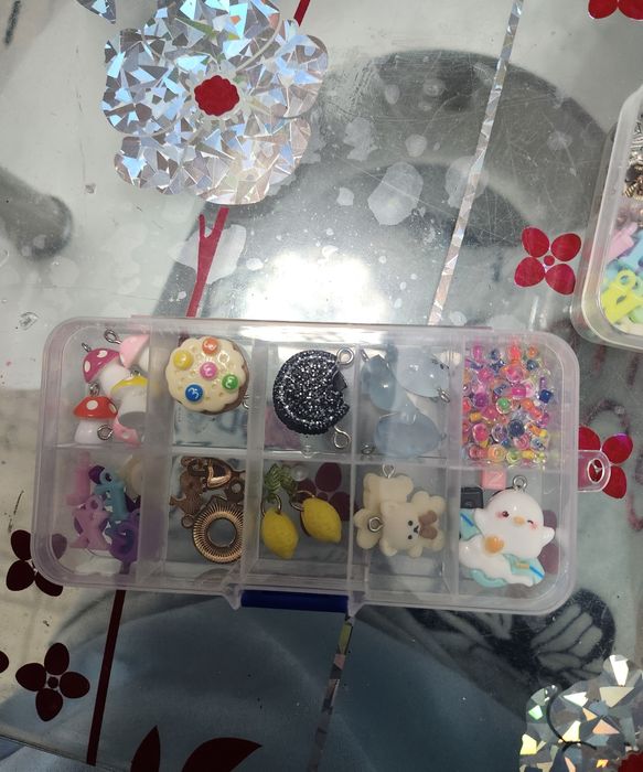 Малък сет с висулки и маниста