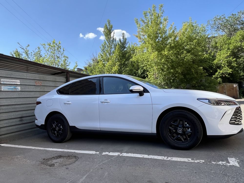 Byd Qin Plaus 55, гибрид