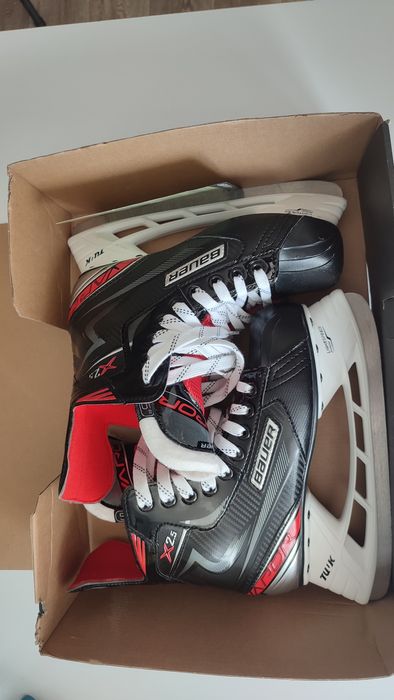 Коньки хоккейные bauer varior x2.5 новые