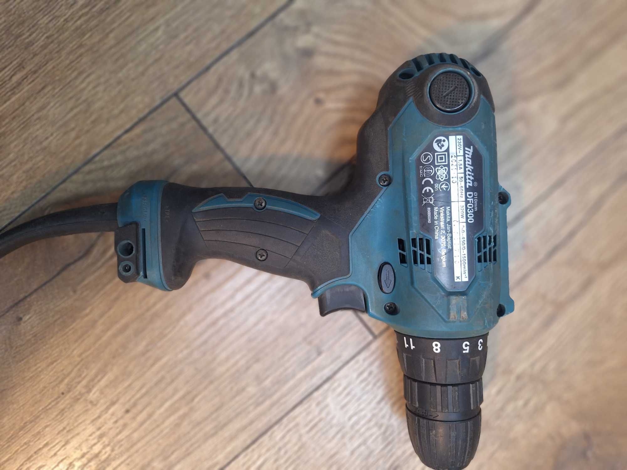 Електрически винтоверт Makita df0300