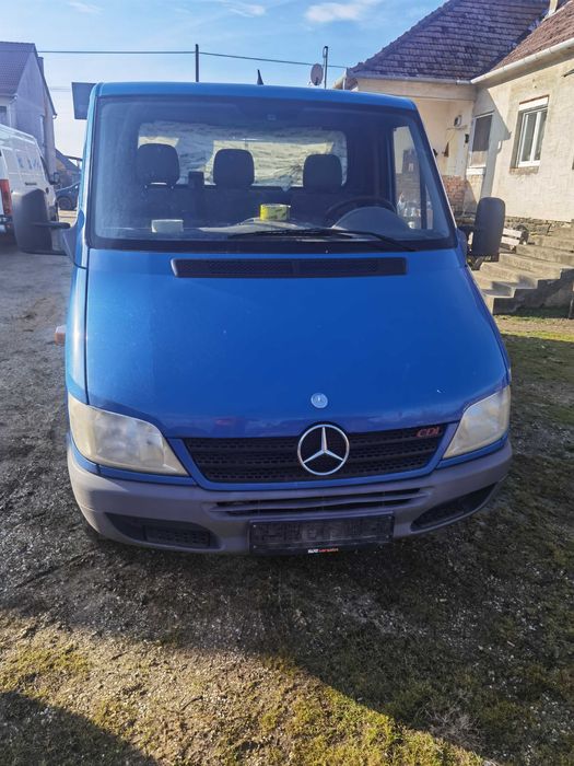 Mercedes Sprinter 2,2 cdi,lada 4 m ,an 2005,neinmatriculat, 2500 euro