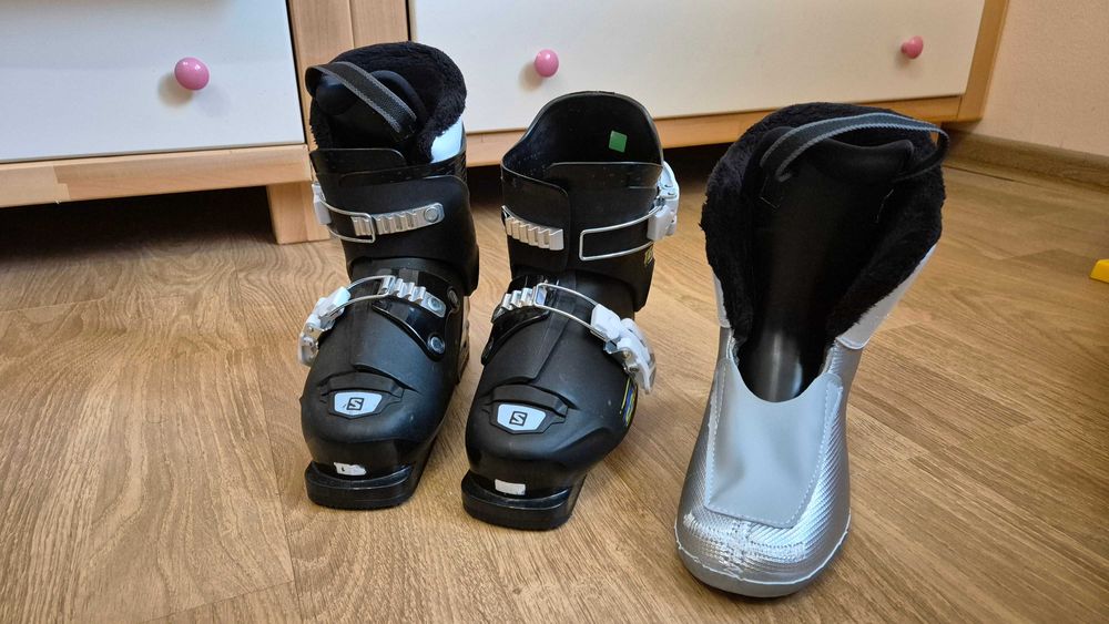 Vand clapari ski copii marime 30-31