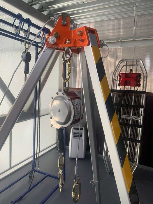 Cпасательная тренога с штативом для замкнутых работ Кaram Tripod EN795