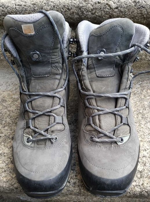 Дамски Обувки  Lowa Gore-Tex 41 номер