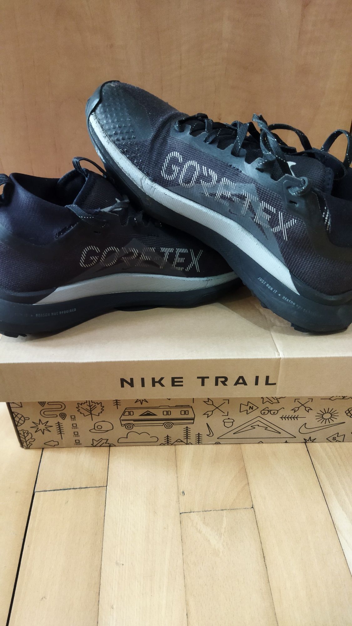 Маратонки Nike Gore-Tex