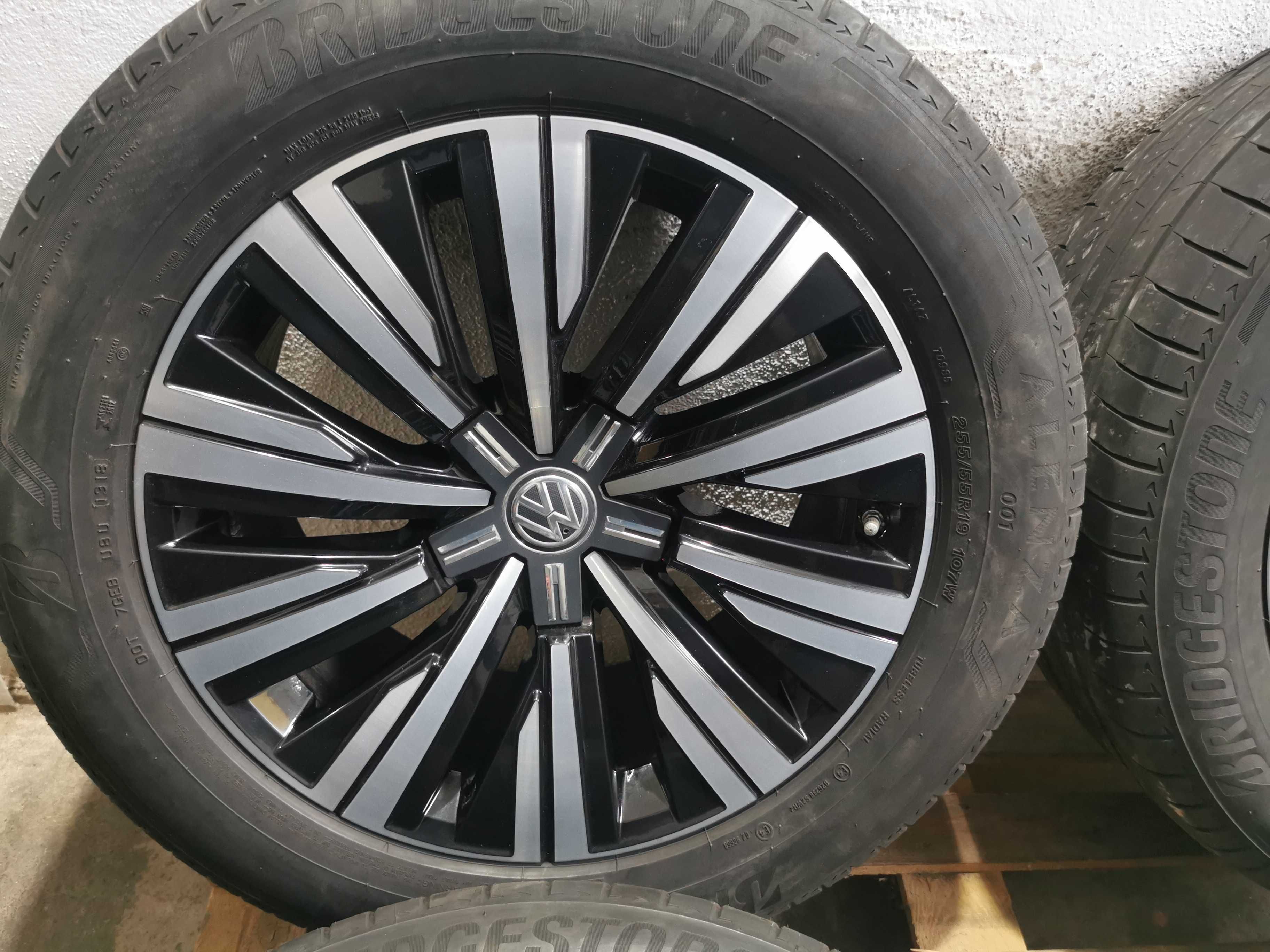 Jante Originale VW Touareg III CR . R.19 cu anvelope de vara