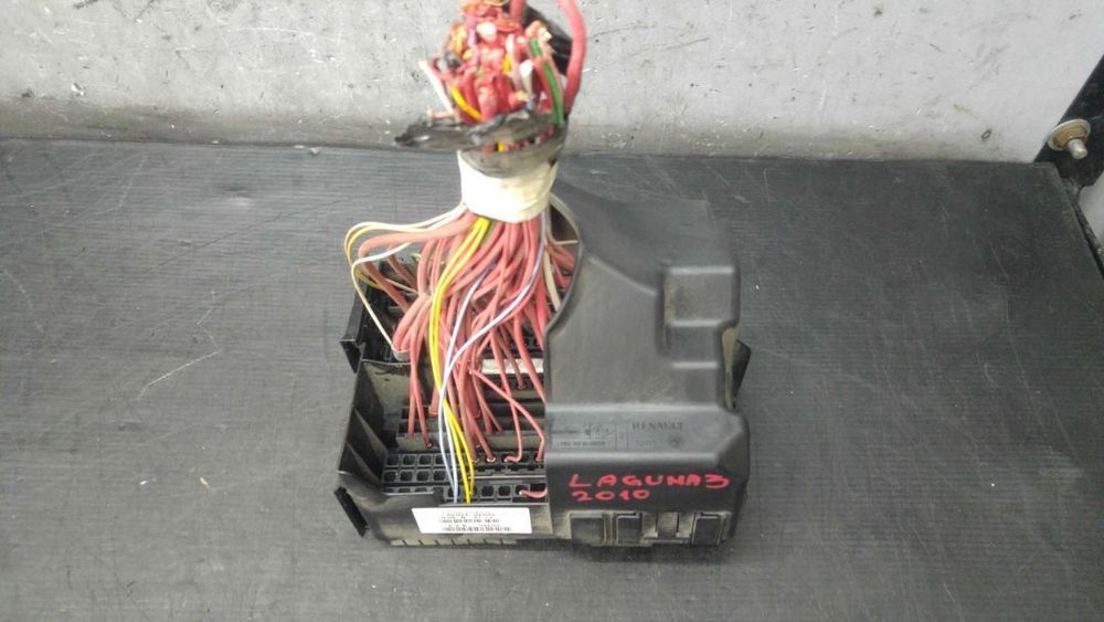 Panou sigurante 2.0 dci renault laguna 3 bt0 1 8200758803b 8200333352 8200393836d