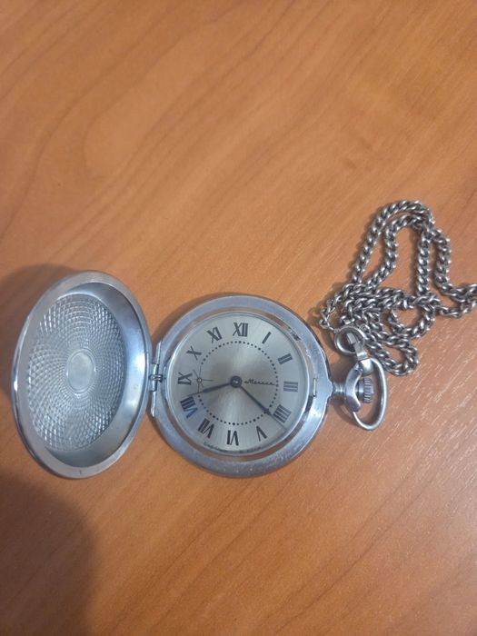 Часы карманные "Молния" СССР в отличном состоянии